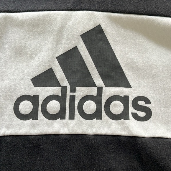 Crewneck - Picture 3 of 6